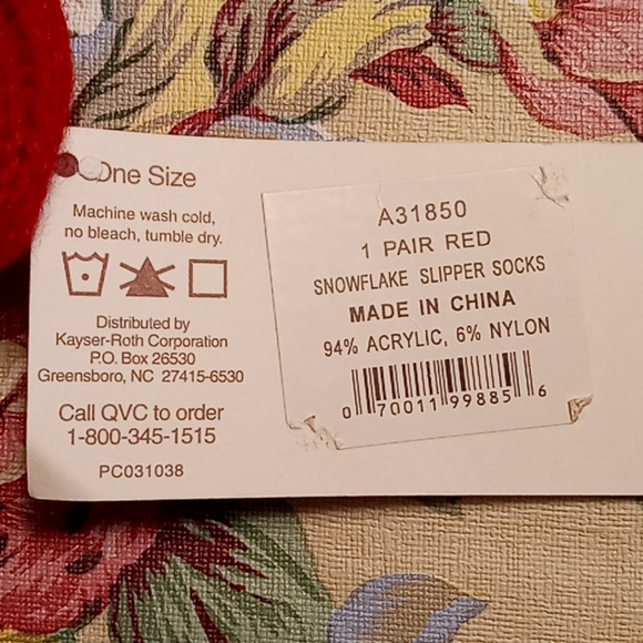 Legacy Legwear Red Slipper Socks, OS #0188 - Picture 4 of 8